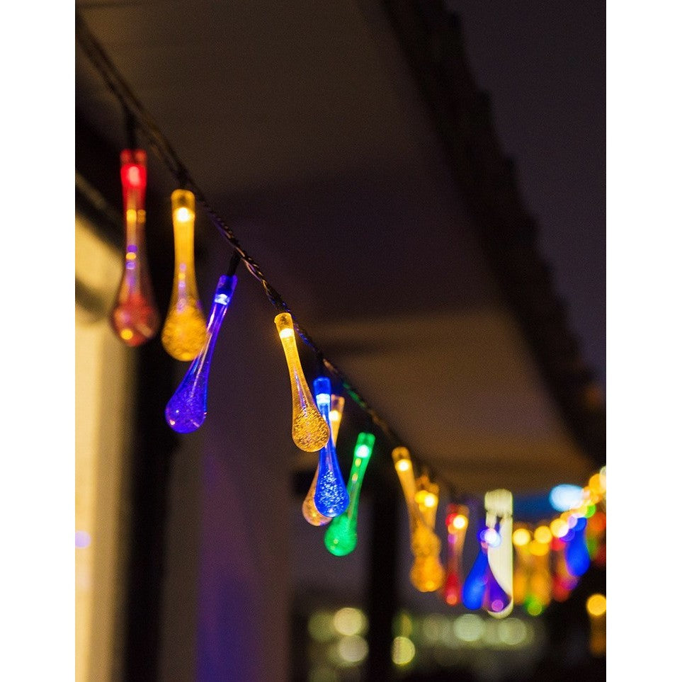 Instalatie Craciun, Tip Picaturi, 30 Led-uri, 6.5 metri, Multicolor, Energie solara, Senzor de lumina, Kaveny