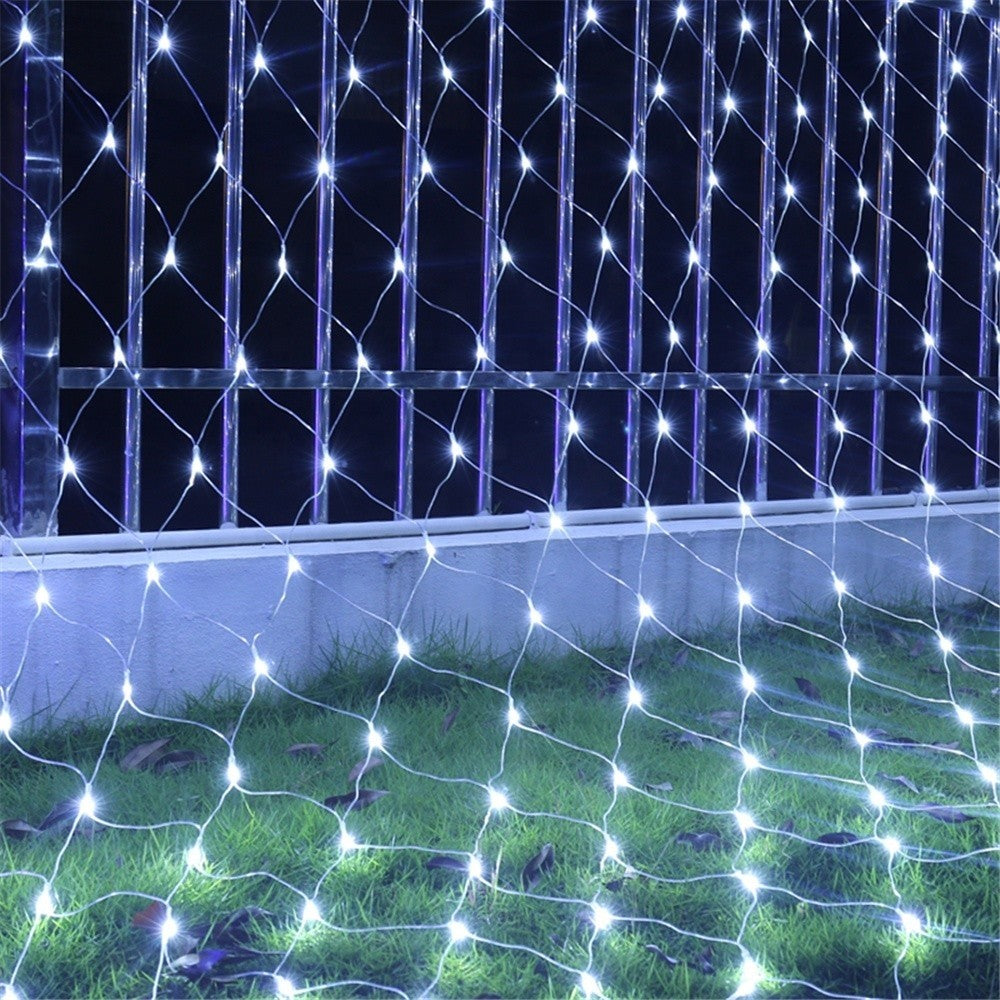 Instalatie Craciun, Tip Plasa, 9 m x 3 m, 960 LED-uri, Alb rece, 8 jocuri de lumini, Transformator cu telecomanda, Interconectabila, Prelungitor 5 m inclus, Fir transparent, Kaveny