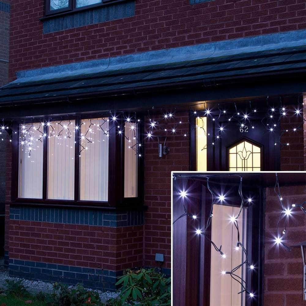 Instalatie de Craciun Kadeny® Tip Franjuri, Flash, cu transformator, 40 m, 1144 LED-uri, Interconectabila, Fir Negru, Alb Rece