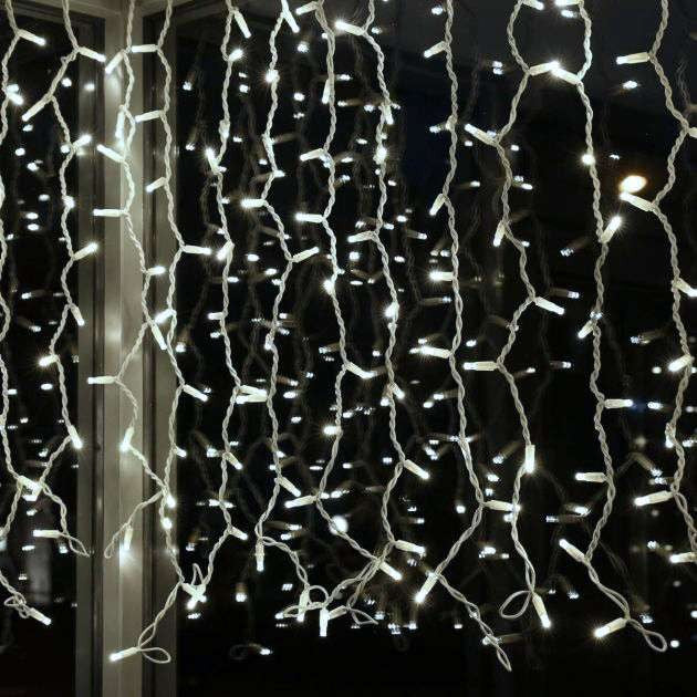 Instalatie de Craciun Kaveny® Tip Perdea, Flash, cu transformator, 18m x 1m, 1080 LED-uri, Interconectabila, Fir Transparent, Alb Rece