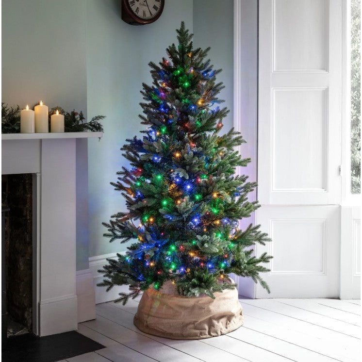 Instalatie de Craciun liniara Yoto, 10 m, din care 1 m cablu priza 220V, 100 LED, 8 jocuri de lumini, pentru interior, controler, fir negru, multicolor
