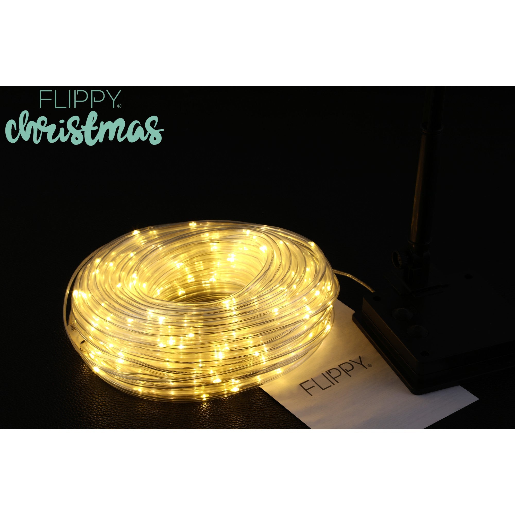 Instalatie luminoasa de Craciun tip furtun luminos, 300 LED-uri, 32 metri lungime, 8 programe, 2 metri prelungitor, sarma din cupru, incarcare solara, alb cald, Kaveny