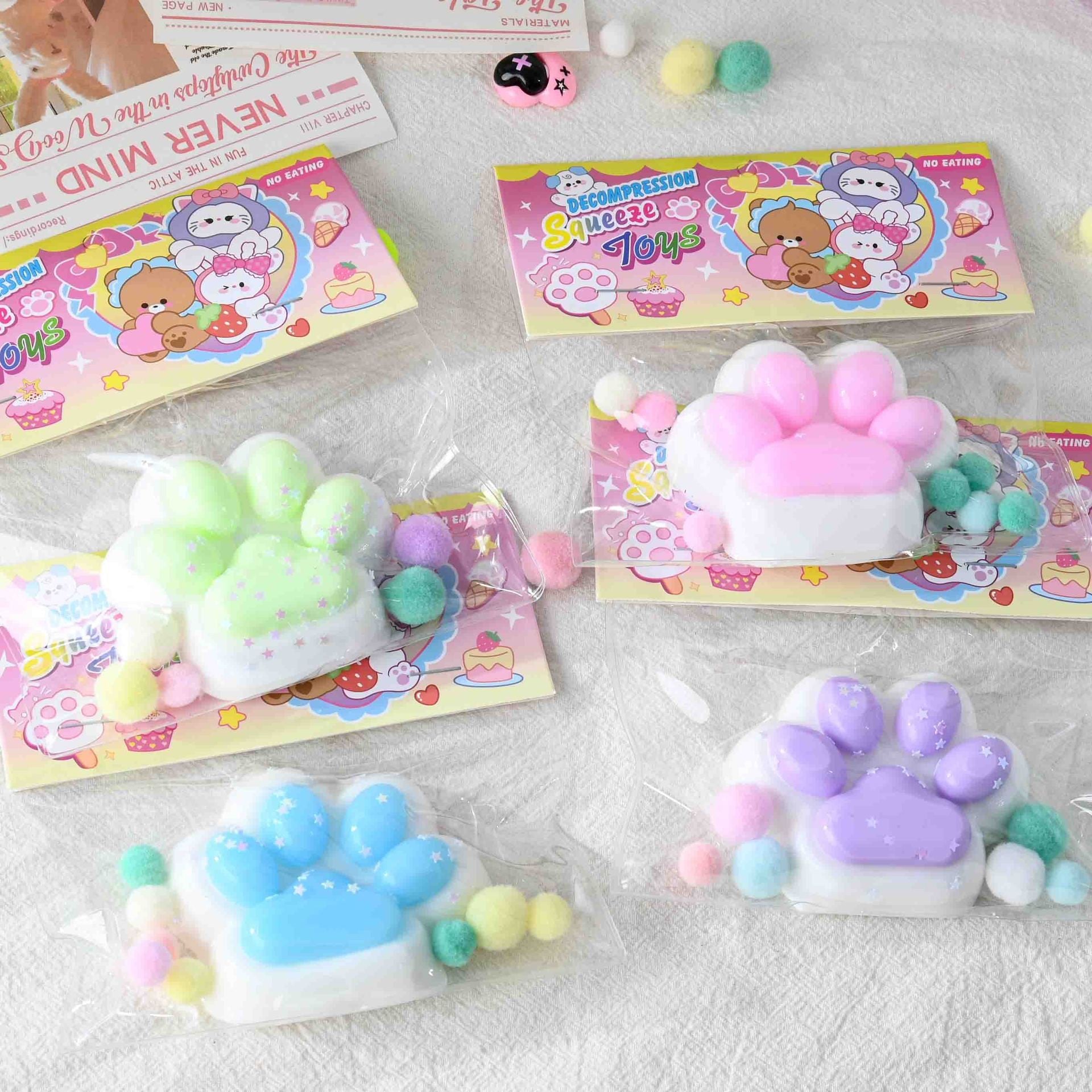 Jucarie Antistres Squishy, Kaveny, cu Revenire Lenta, Labuta de Pisica Pufoasa, 7.5 cm, Ambalaj Transparent, Model 27059, Multicolor