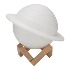 Lampa de veghe cu telecomanda in forma de Saturn 3D Saturn Light 16 culori, alimentare baterii, stand lemn inclus, 15 cm, Kaveny