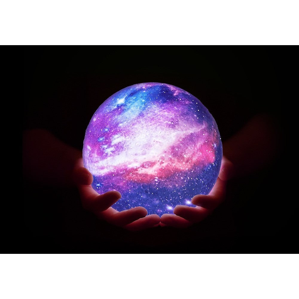Lampa de veghe in forma de luna cu stele 3D Moon Light, alimentare baterii, stand din lemn inclus, 10 cm, Kaveny