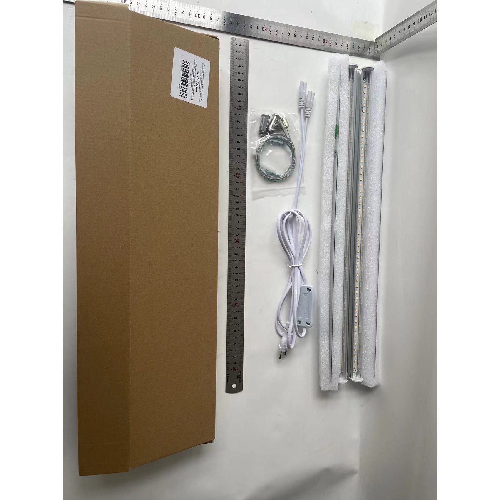 Lampa dubla pentru cresterea plantelor Kaveny, 50 cm, T5, tehnologie LED, nu afecteaza plantele, potrivit pentru intregul ciclu de crestere, lumina alb calda