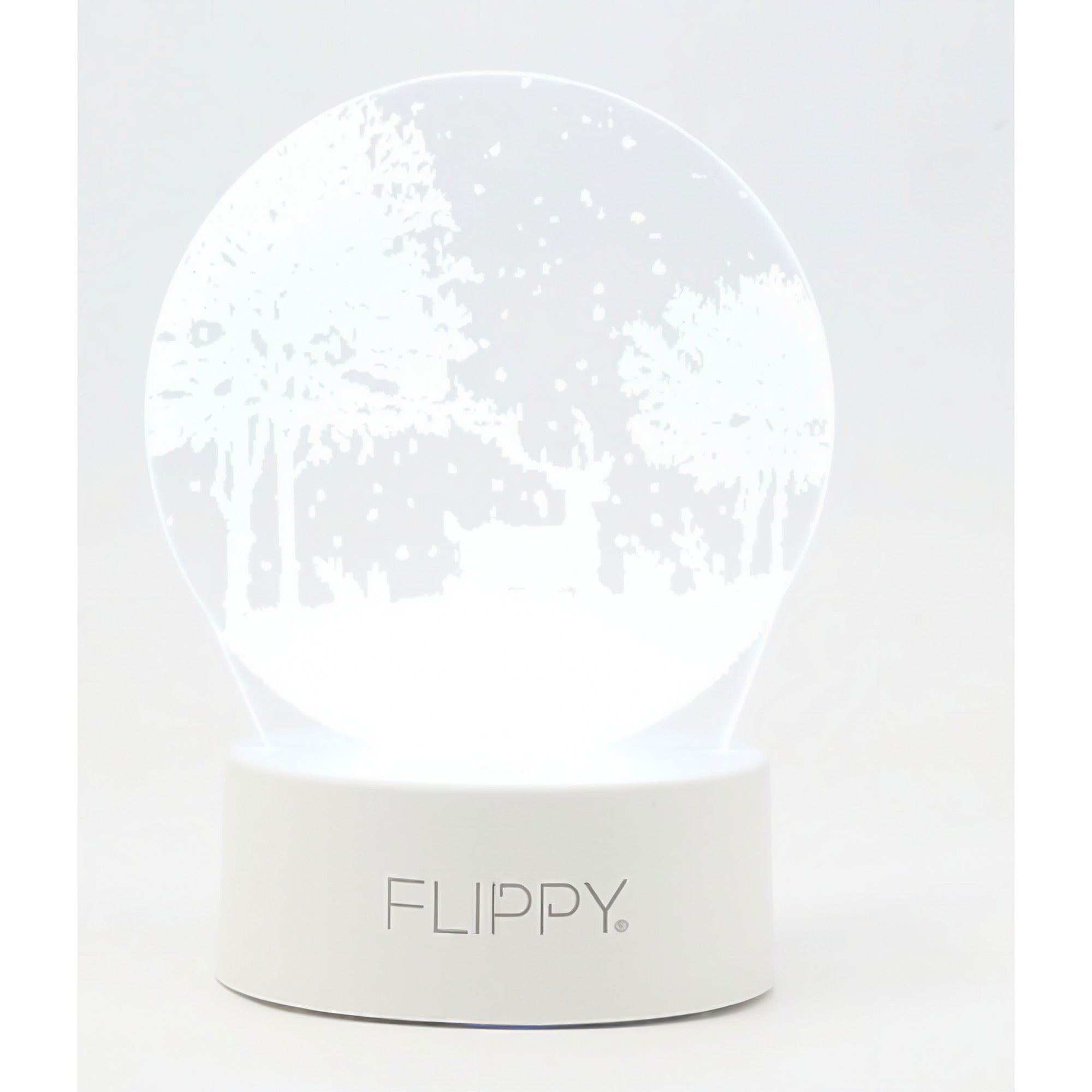 Lampa LED decorativa, Kaveny, 3D, Peisaj de iarna, cu telecomanda, doua moduri de alimentare USB si baterii, 20 cm inaltime, din material acril si lumina multicolora, alb