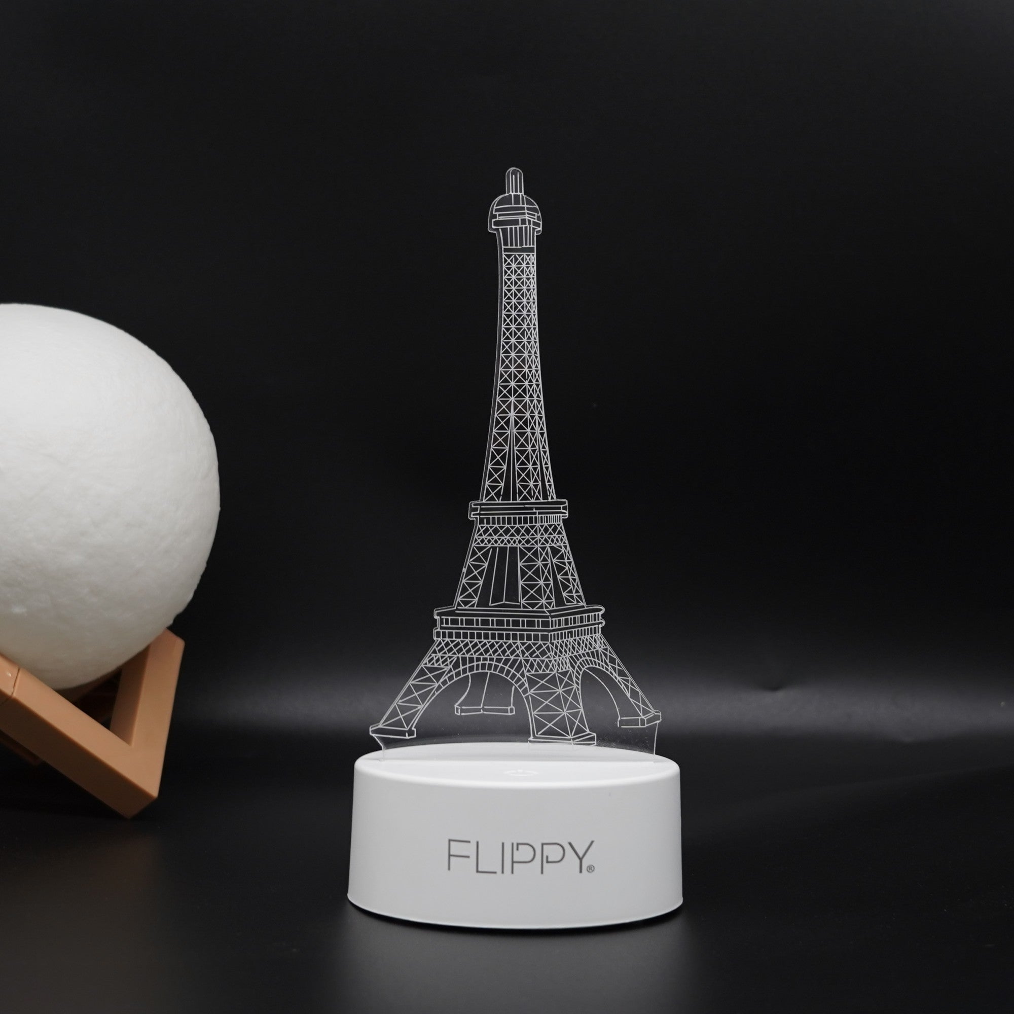 Lampa LED decorativa, Kaveny, 3D, Turnul Eiffel, din material acril si lumina multicolora, alb