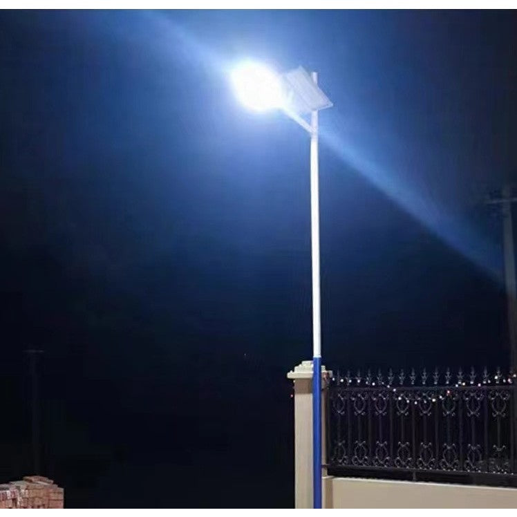 Lampa solara stradala Kaveny, pentru curte sau strada, cu doua grile, finisaj mat, rezistent la apa, montare prin fixare, senzor lumina, baterie de litiu, IP65, lumina rece, putere 500W, autonomie 10 ore, 55 x 23 x 9 cm, gri