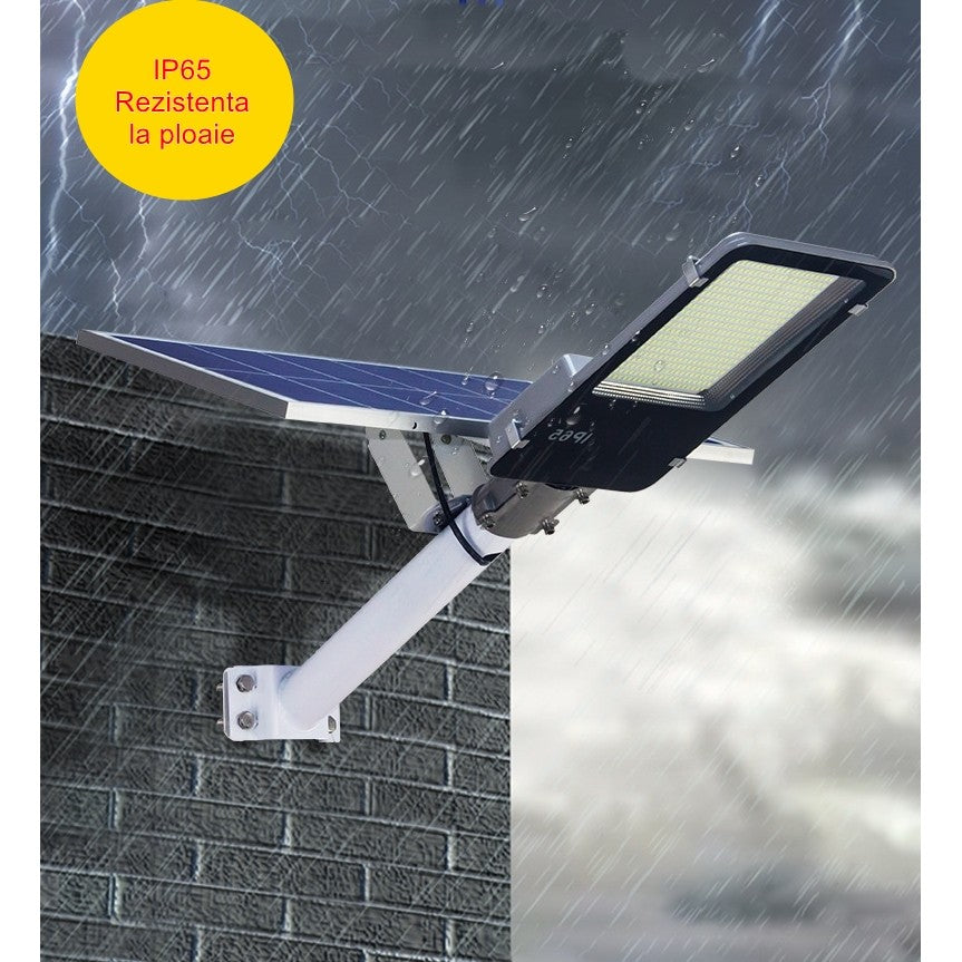 Lampa solara stradala Kaveny, pentru curte sau strada, finisaj lucios, rezistent la apa, montare prin fixare, senzor lumina, baterie de litiu, IP65, lumina rece, putere 200W, autonomie 10 ore, 49 x 21 x 6.5 cm, negru