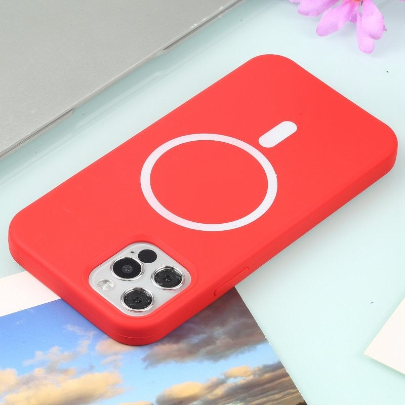 Husa MagSafe liquid large hole magnetic shell pentru Apple iPhone 14 Pro, Full Cover, Liquid Silicone, Magnetica, Incarcare Wireless, Kaveny, Rosu