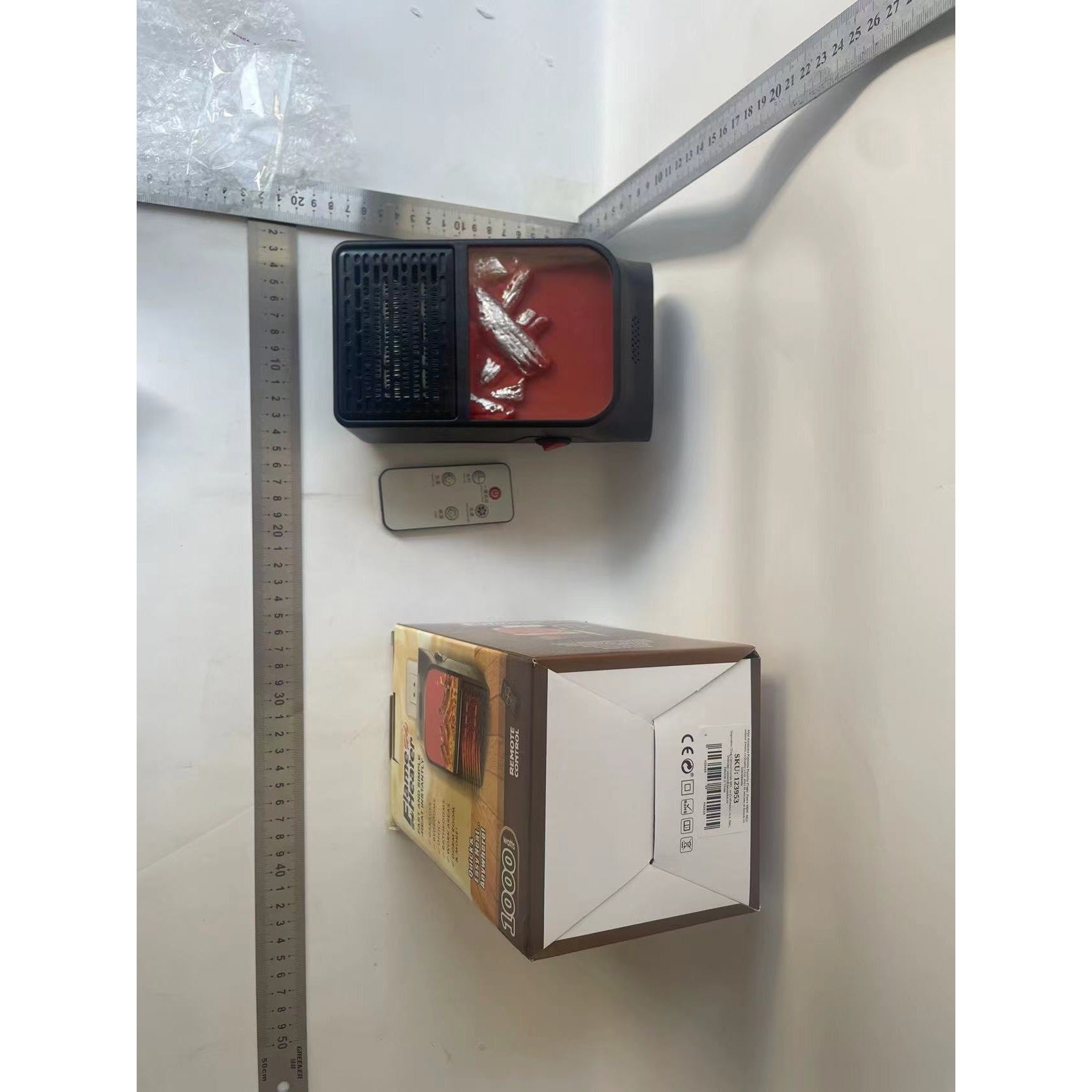 Mini Aeroterma Puternica Portabila Kaveny, Putere 1000W, Mini radiator electric cu Display LCD, efect de semineu si flacara, cu telecomanda