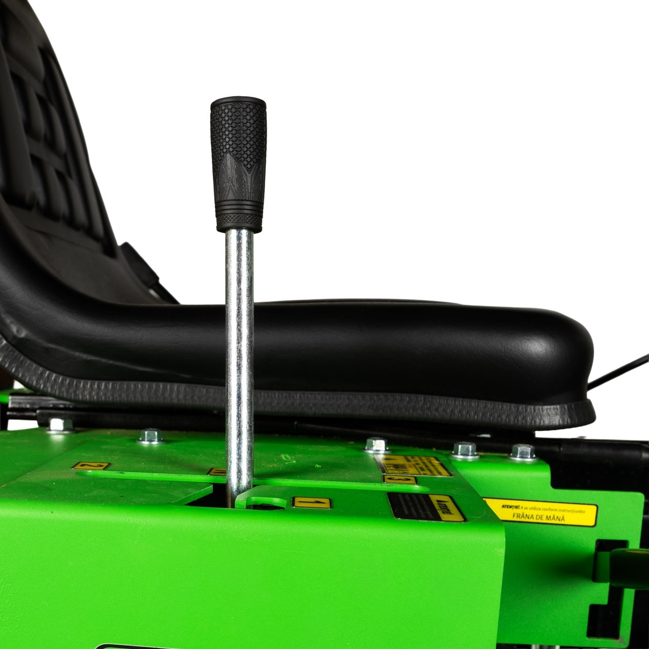 Mini tractor Micul Fermier, 17cp 530cc, motor pe motorina 4T, 4X4, 4 viteze, pornire electrica, 2 cutii de viteze, sistem hidraulic