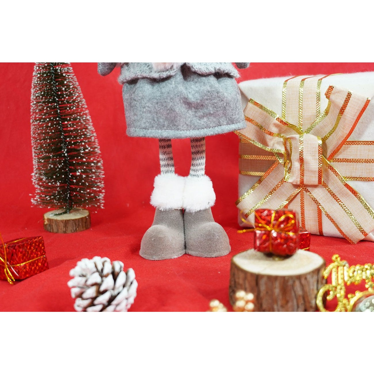 Ornament de Craciun papusa, Kadeny, gri/alb, textil, 43 cm