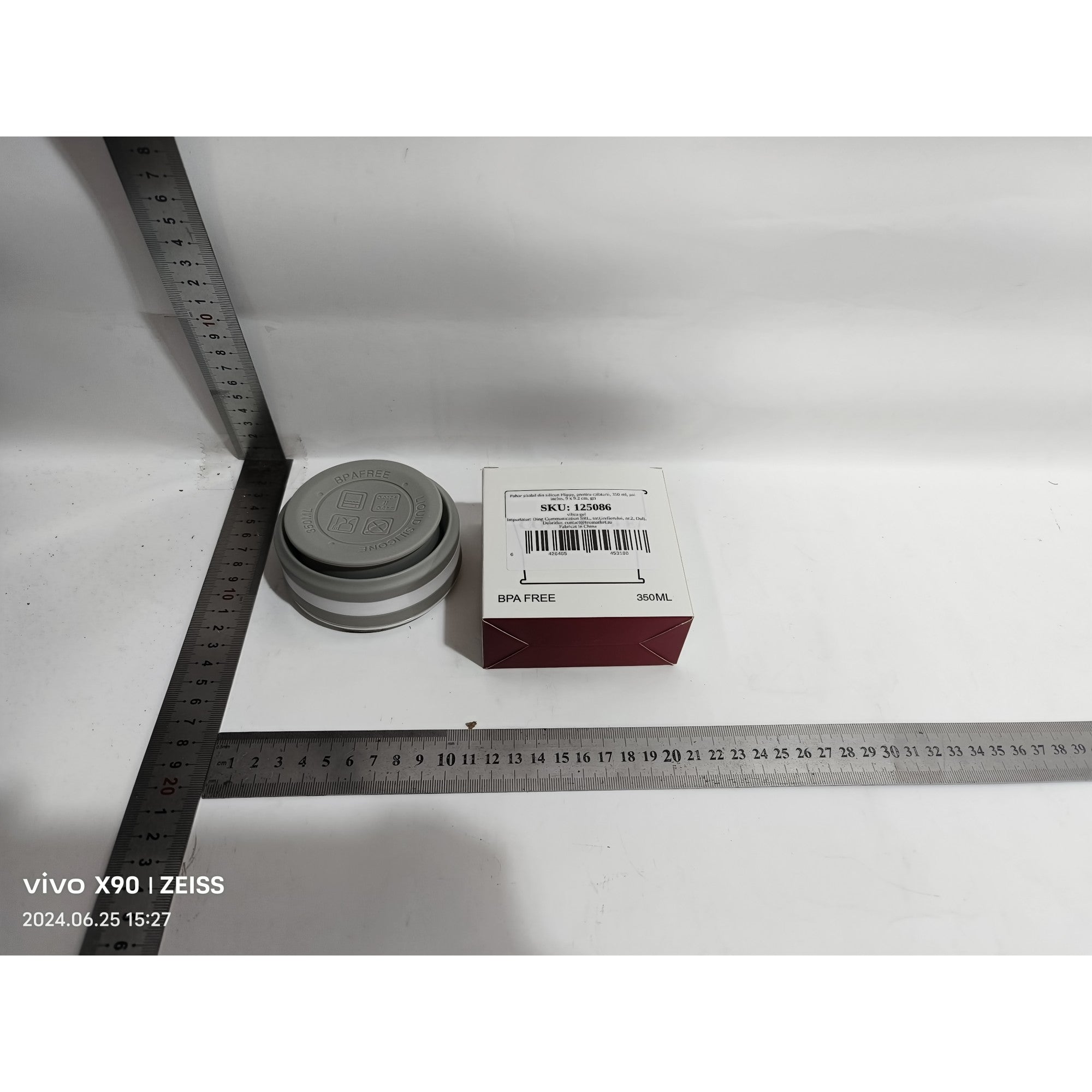 Pahar pliabil din silicon Kaveny, prentru calatorii, 350 ml, pai inclus, 9 x 9.2 cm, gri