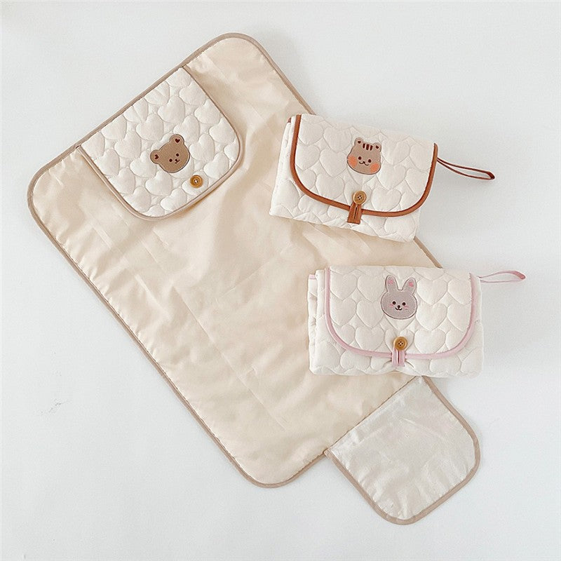 Patura Multifunctionala, Kaveny, pentru Schimbat Scutec, Impermeabila, din Bumbac, 50 x 70 cm, Portabila, Model Veverita, Bej