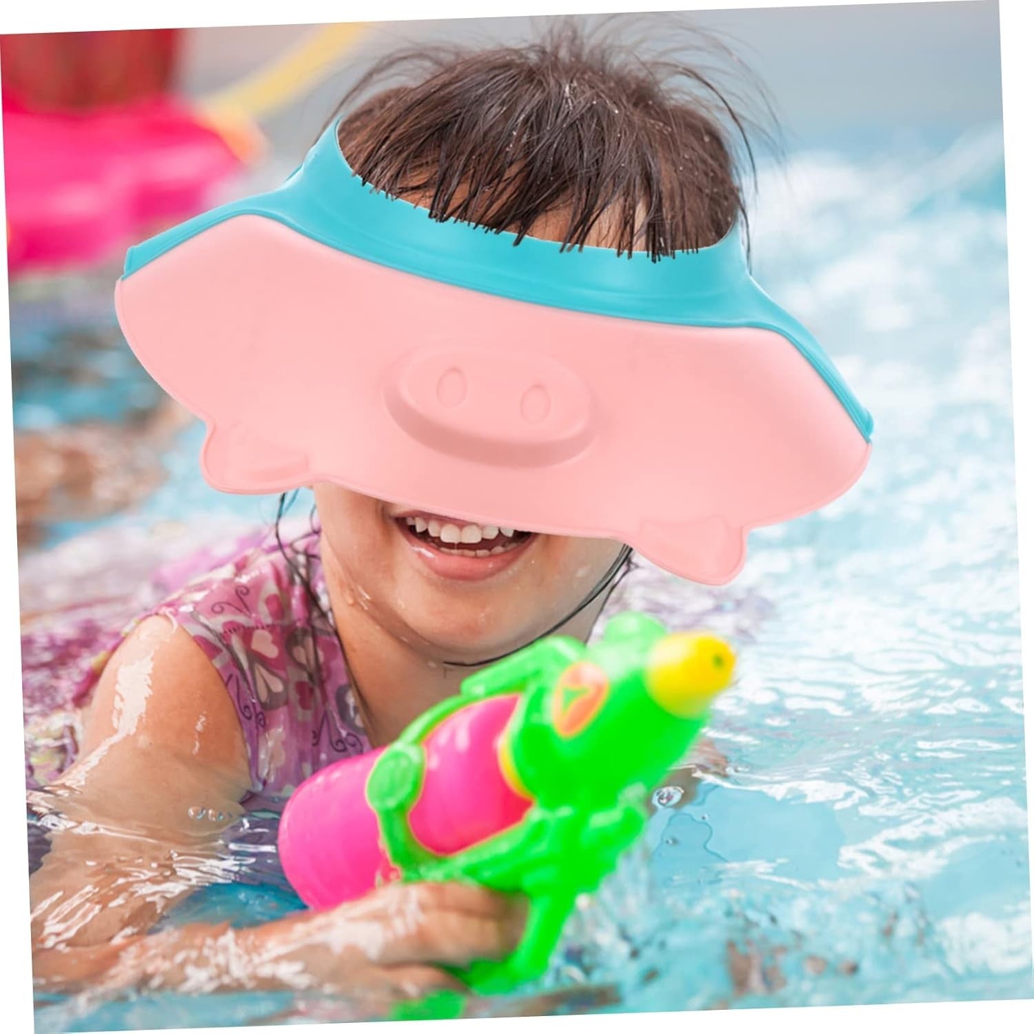 Viziera de Protectie Baie Pentru Copii, Fippy, Model Purcelus, Dimensiune ajustabila, Durabil, Usor de curatat, Impotriva Samponului, pentru Ochi si Urechi, TPE+PP, 23x23 cm, Roz