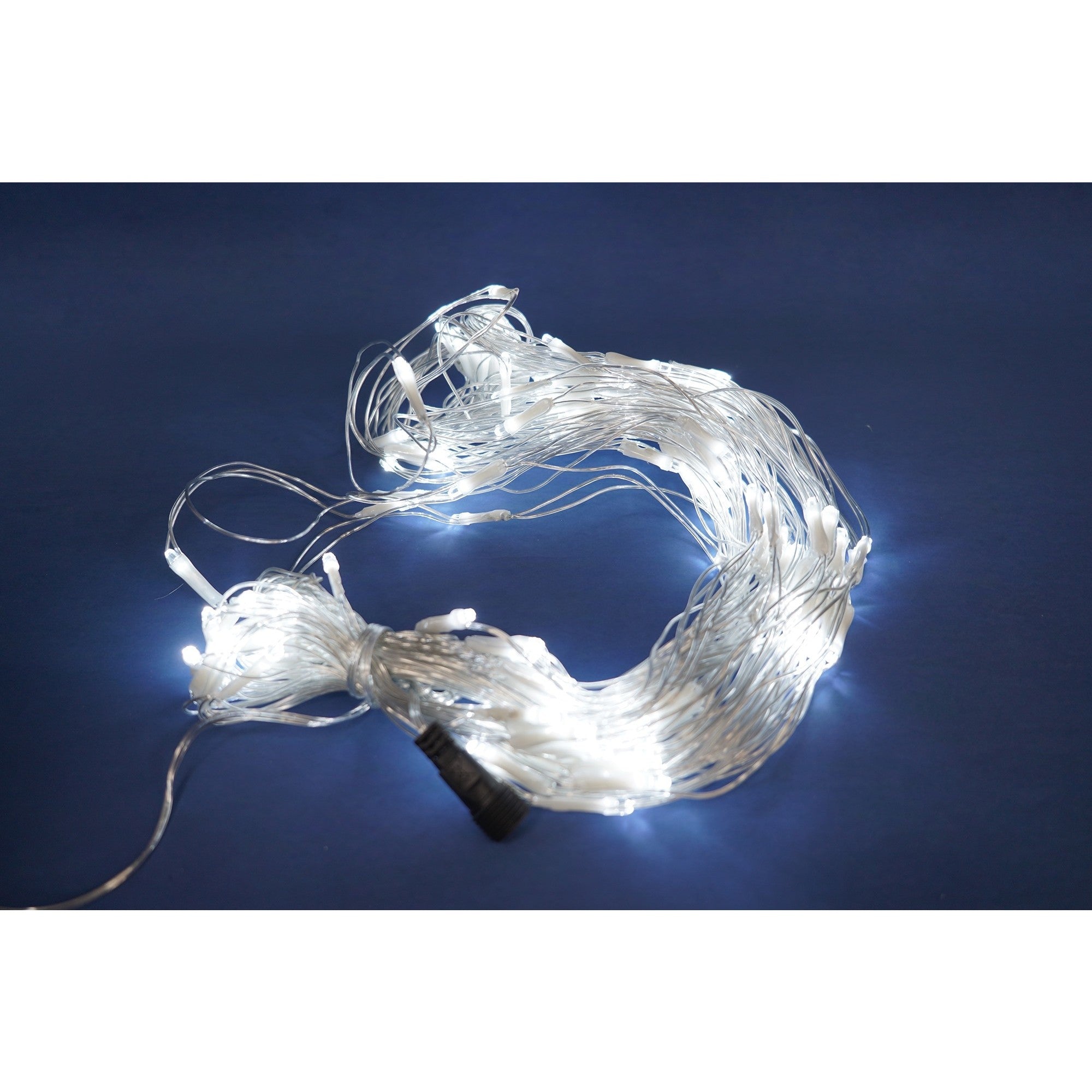 Sectiune Instalatie de Craciun Kaveny, Tip Plasa, 160 LED-uri, 3 m x 1 m, 8 jocuri de lumini, Interconectabila, Fir transparent, Alb rece