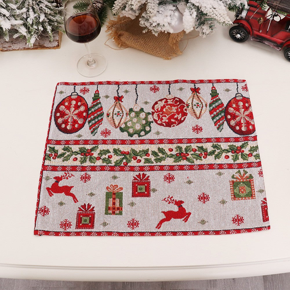 Servet pentru Masa, Kaveny, Model Globulete si Cadouri, Tematica Craciun, 43 x 34 cm, Rosu