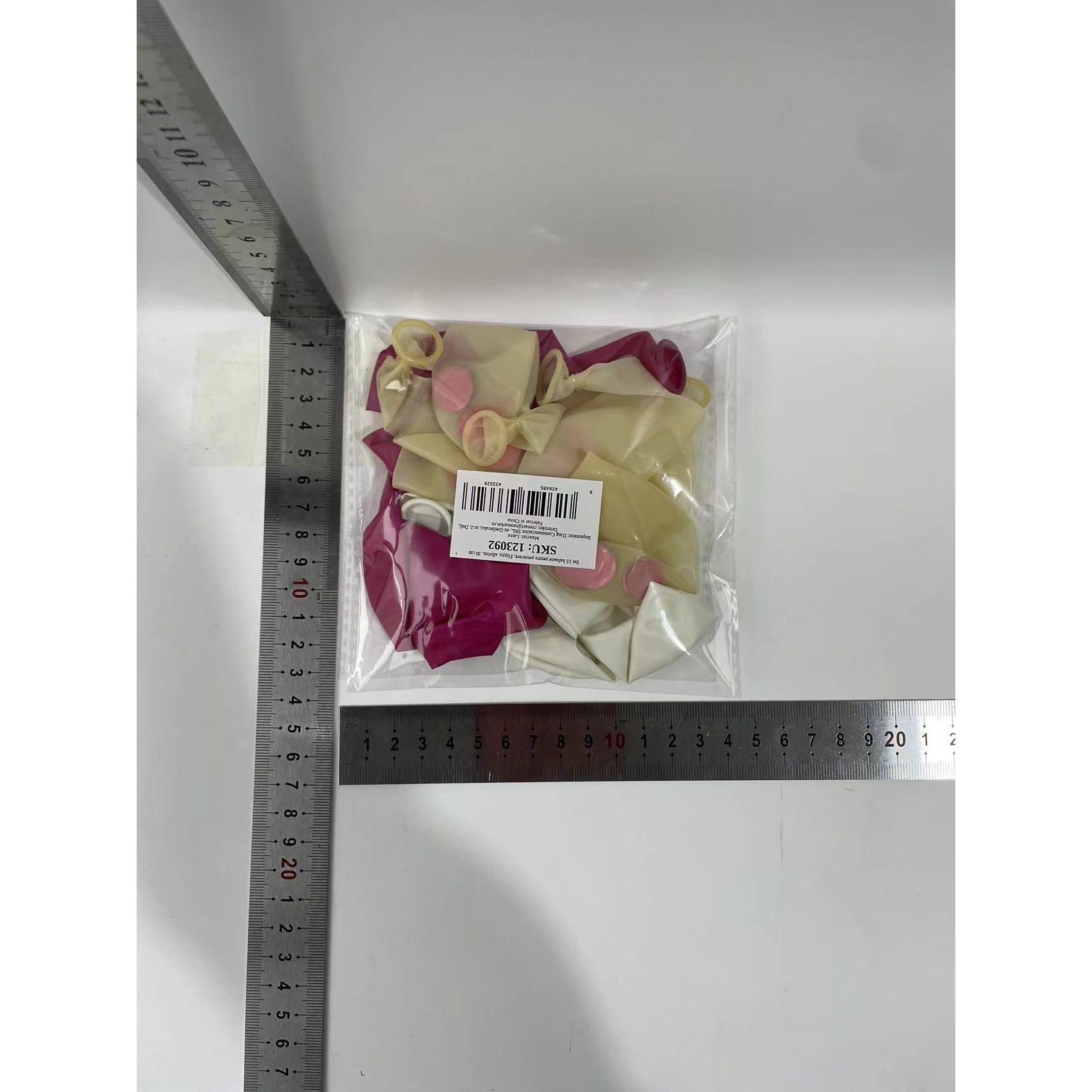 Set 15 baloane pentru petrecere, Kaveny, alb/roz, 30 cm