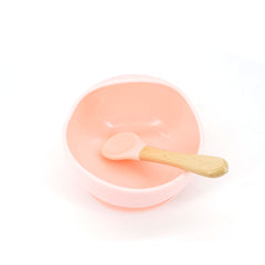 Set 2 piese diversificare bebelusi si copii din silicon Kaveny, bol cu ventuza, lingurita din lemn si silicon, pentru gustari, fara alergeni, roz