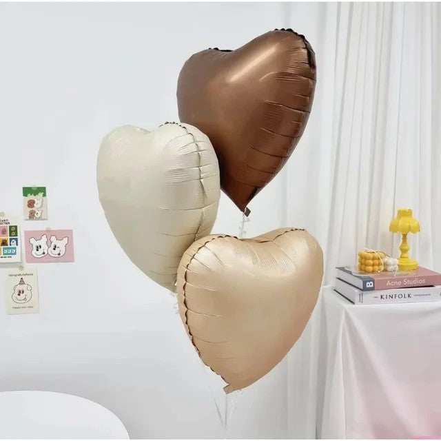 Set 3 Baloane din Folie Metalizata, Kaveny, Figurine Inimi, Tema Ziua Indragostitilor, 45 cm, Ambalaj Individual, Pai Inclus, Umflare cu Aer sau Heliu, Crem/Maro
