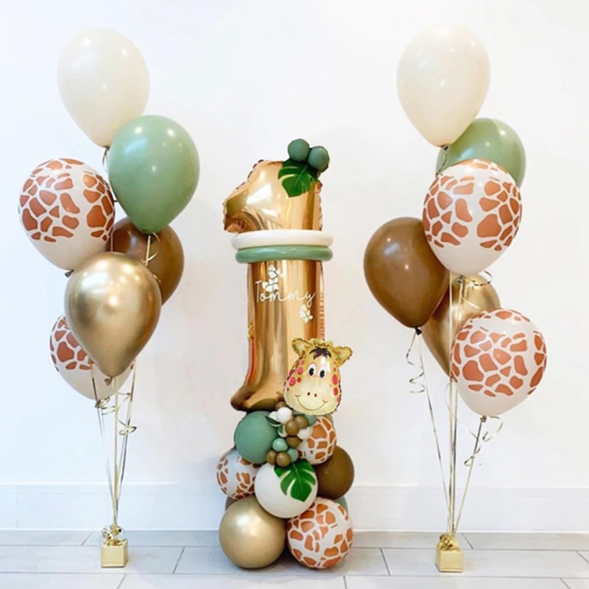 Set 30 Baloane Folie si Latex, Kaveny, Tematica Prima Aniversare, Baloane Latex 30cm, 25cm, Figurina Girafa 32x34 cm, Frunza Palmier 15 cm, Cifra 1 76 cm, Multicolor