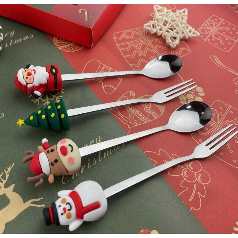 Set 4 Tacamuri, Kadeny, cu Figurine de Craciun, din Otel Inoxidabil, 2 Furculite, 2 Linguri, Cutie Festiva, 13.5 cm, Rosu