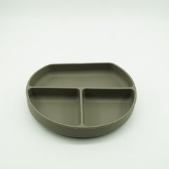 Set 8 piese diversificare bebelusi si copii din silicon Kaveny, baveta, farfurie compartimentata cu ventuza, bol cu ventuza, tacamuri din lemn si silicon, cana pentru gustari, fara alergeni, verde inchis