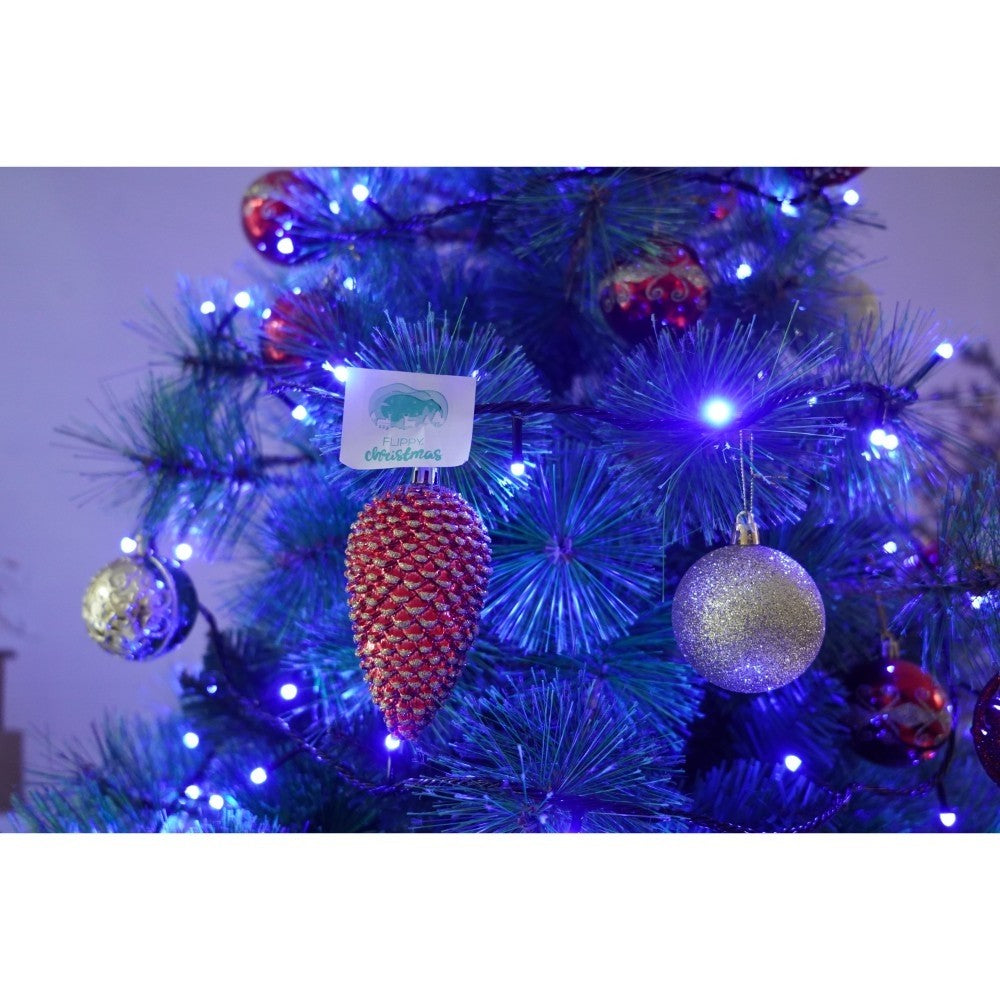 Set brad artificial de Craciun si elemente decorative, Becuri led incluse in ramuri, pentru interior/exterior, inaltime 180 cm, diametru 128 cm, 1246 ramuri, Kadeny, verde, suport metalic inclus