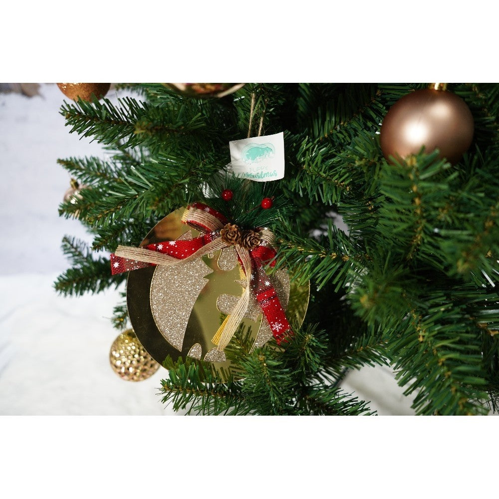 Set brad artificial de Craciun si elemente decorative, clasic, pentru interior/exterior, inaltime 210 cm, diametru 125 cm, 957 ramuri, Kadeny, verde, suport metalic inclus