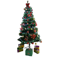 Set brad artificial de Craciun si elemente decorative, Decorat cu conuri de pin, pentru interior/exterior, inaltime 210 cm, diametru 114 cm, 1057 ramuri, Kadeny, verde, suport metalic inclus