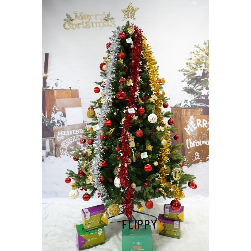 Set brad artificial de Craciun si elemente decorative, decorat cu conuri pin rosii, inaltime 210 cm, diametru 137 cm, 1172 ramuri, Kadeny, verde, suport metalic inclus