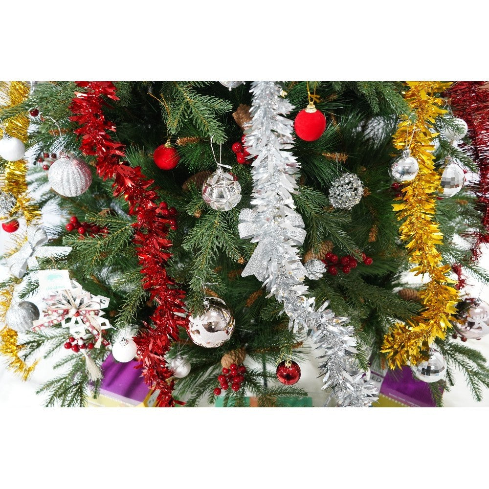 Set brad artificial de Craciun si elemente decorative, decorat cu conuri pin rosii, pentru interior/exterior, inaltime 210 cm, diametru 142 cm, 767 ramuri, Kadeny, verde, suport metalic inclus