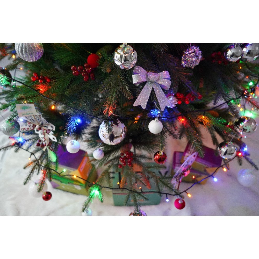 Set brad artificial de Craciun si elemente decorative, decorat cu conuri pin rosii, pentru interior/exterior, inaltime 210 cm, diametru 142 cm, 767 ramuri, Kadeny, verde, suport metalic inclus