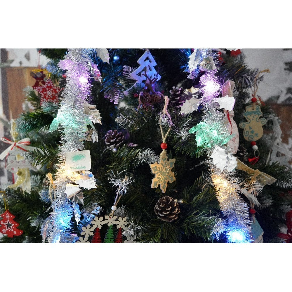 Set brad artificial de Craciun si elemente decorative, nins, decorat cu conuri pin, pentru perete/colt, inaltime 210 cm, diametru 149 cm, 1224 ramuri, Kadeny, verde, suport metalic inclus