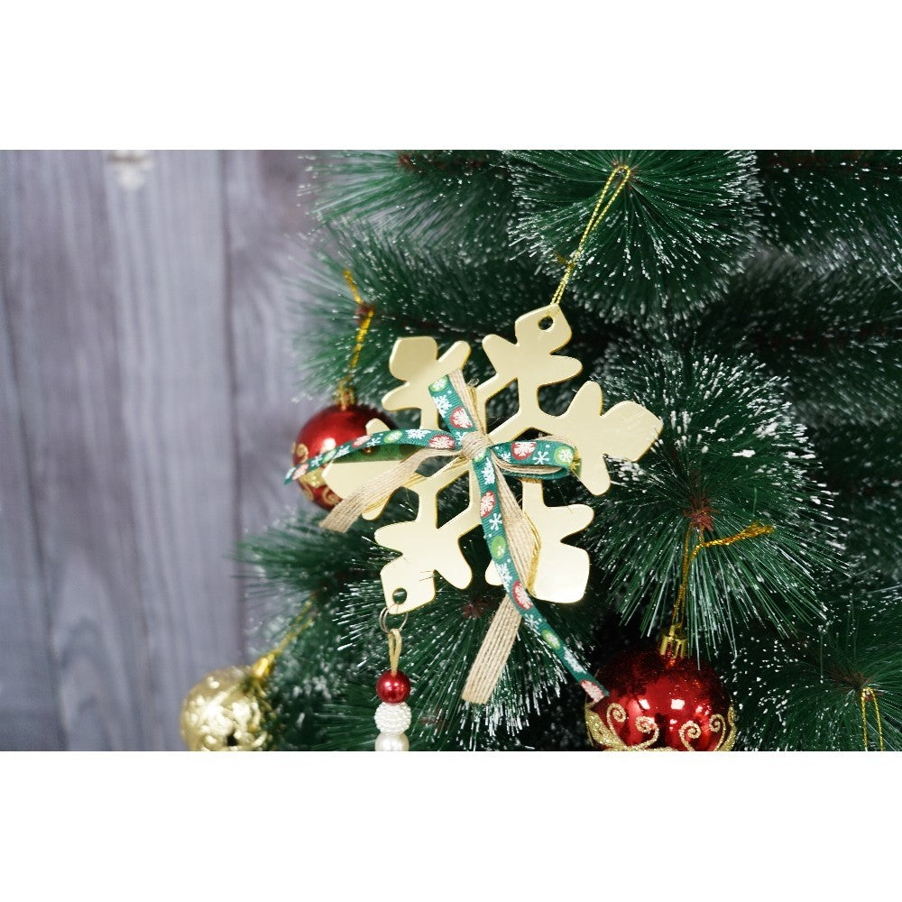 Set brad artificial de Craciun si elemente decorative tip pin inzapezit, inaltime 210 cm, diametru 115 cm, 350 ramuri cu ace 3D 12 cm, Kadeny, verde cu varfuri, ninse, suport metalic inclus