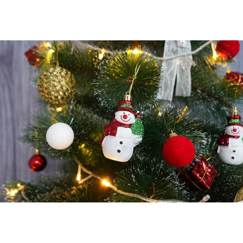 Set brad artificial de Craciun si elemente decorative tip pin inzapezit tip 1, inaltime 150 cm, diametru 85 cm, 160 ramuri cu ace 3D 12 cm, Kadeny, verde cu varfuri, ninse, suport metalic inclus