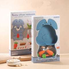Set diversificare bebelusi Kaveny, din silicon, 26 x 15 cm, 1 farfurie compartimentata in forma de iepure, lingurita si furculita, pai, perie pai, fara alergeni, ventuza fixare,  forma creativa,  bleumarin