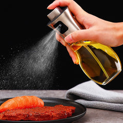 Sticla de ulei cu Pulverizator, Kadeny, Sticla pentru Lichide de Bucatarie, Otet, Sos, 16.7 x 5.2 cm, Volum 200 ml, Gri