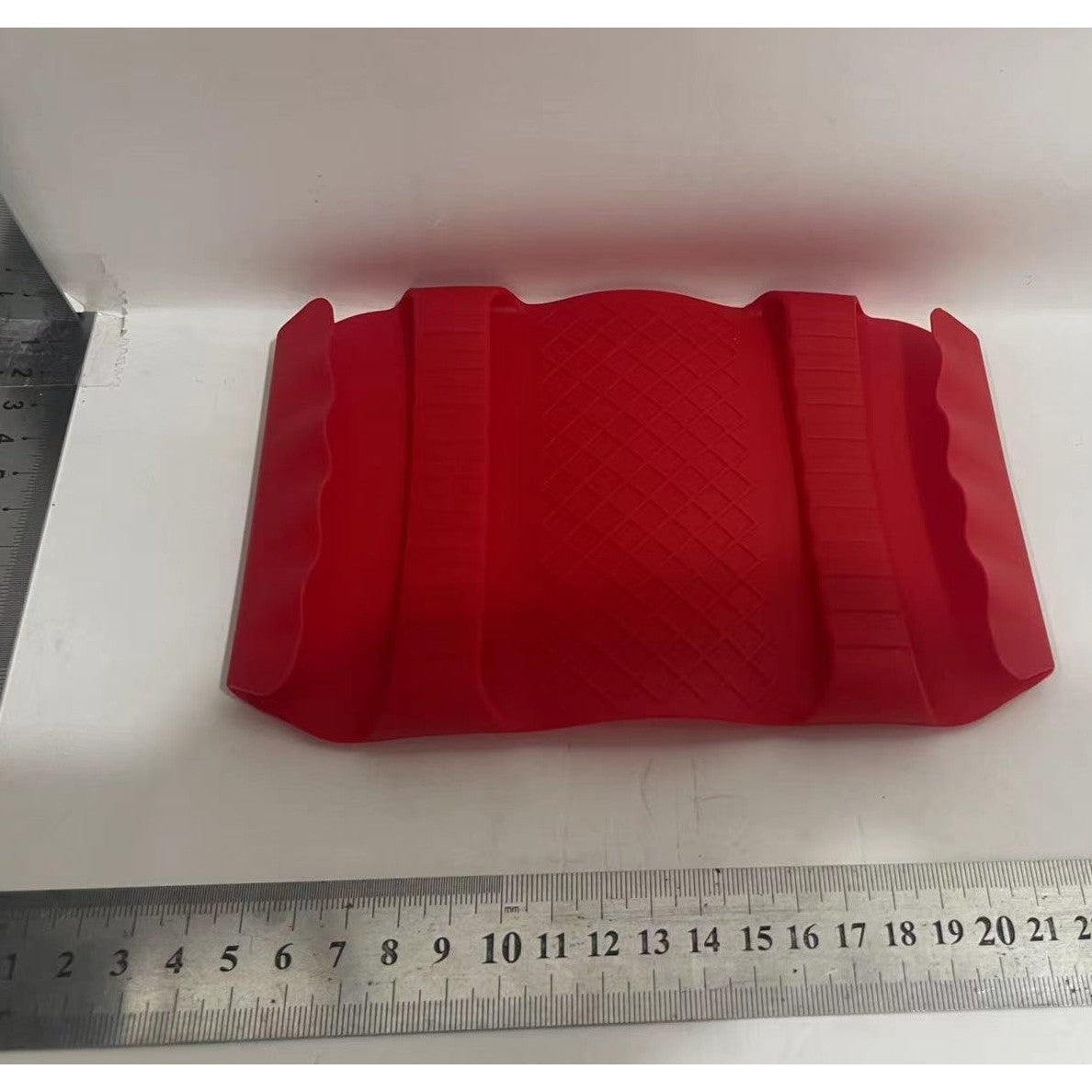 Suport de Silicon Multifunctional de Mana, Kadeny, pentru Cuptor, Alimente Fierbinti, Carne, Izolare Termica, Anti-alunecare, 18x12x1.5 cm, Rosu