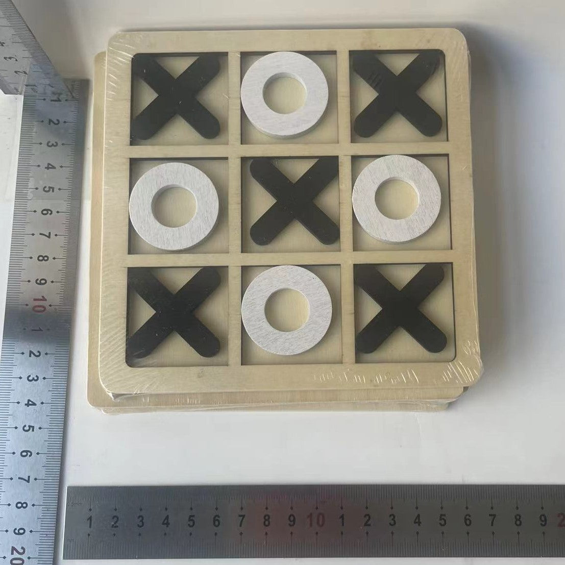 Jucarie Montessori Tic Tac Toe, Kaveny, Educativa, Interactiva, din lemn, X si O, 9 Piese, 14.3x14.3 cm, Negru Alb