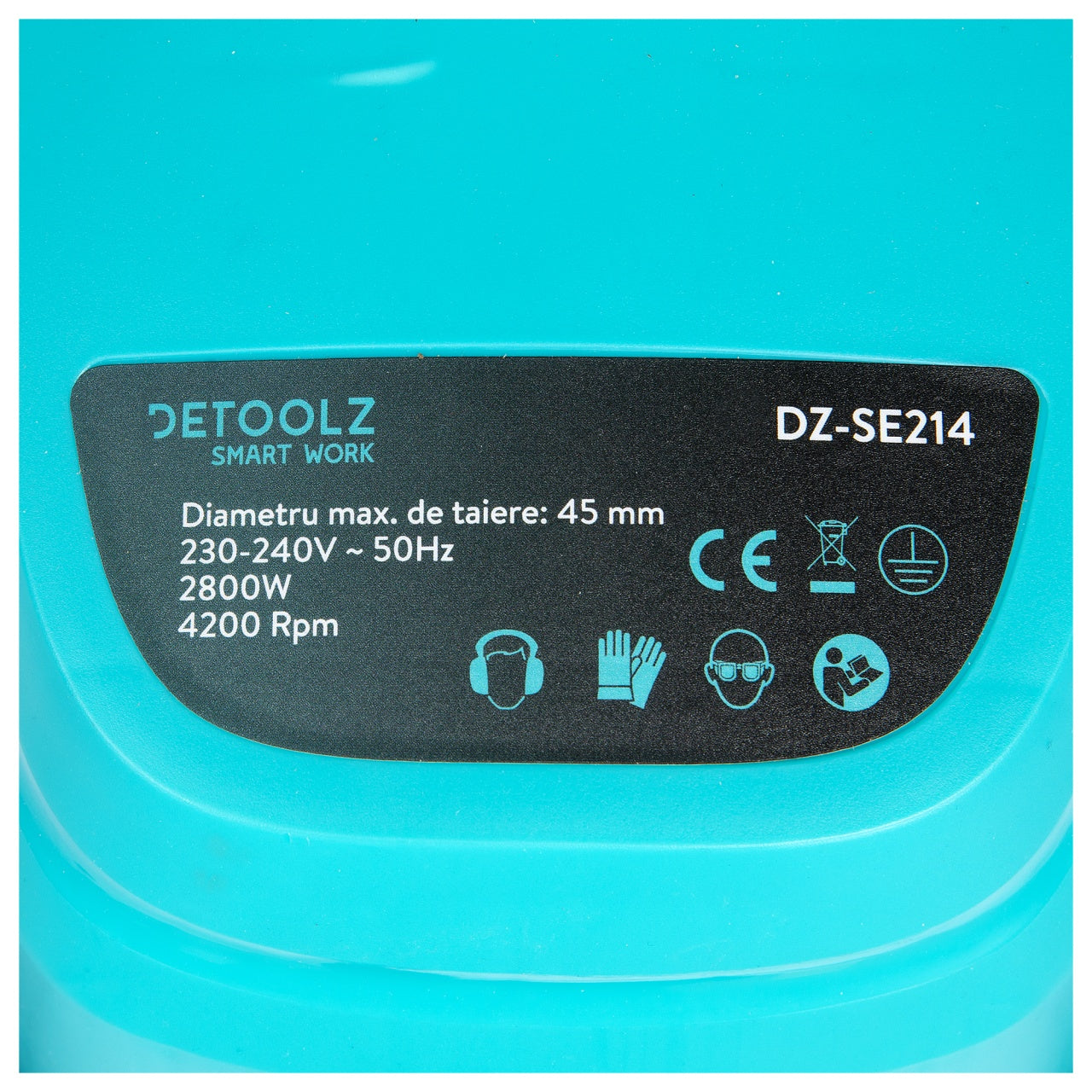 Tocator de crengi si resturi vegetale 2800 W