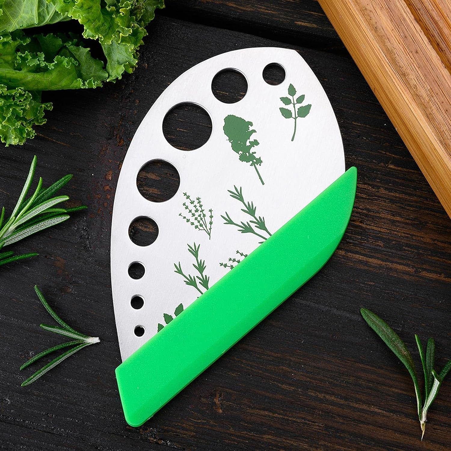 Tocator manual pentru ierburi Kaveny, instrument de curatat frunze, margini ascutie, 9 gauri de diferite dimensiuni, multifunctional, material otel inoxidabil, maner ergonomic, rezistent la rugina, 12.3 x 6.9 cm, argintiu