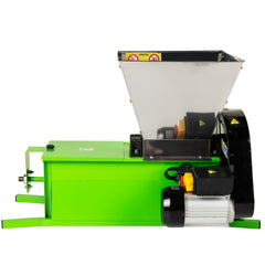 Zdrobitor struguri electric Micul Fermier 0.55kW, cuva 30L, capacitate maxima de productie 1000 Kg/h, cu desciorchinator